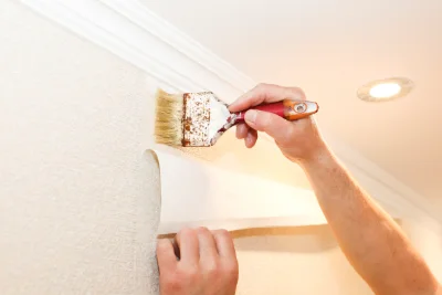 Pose de papier peint à Inzinzac-Lochrist — revêtements muraux et toiles de verre